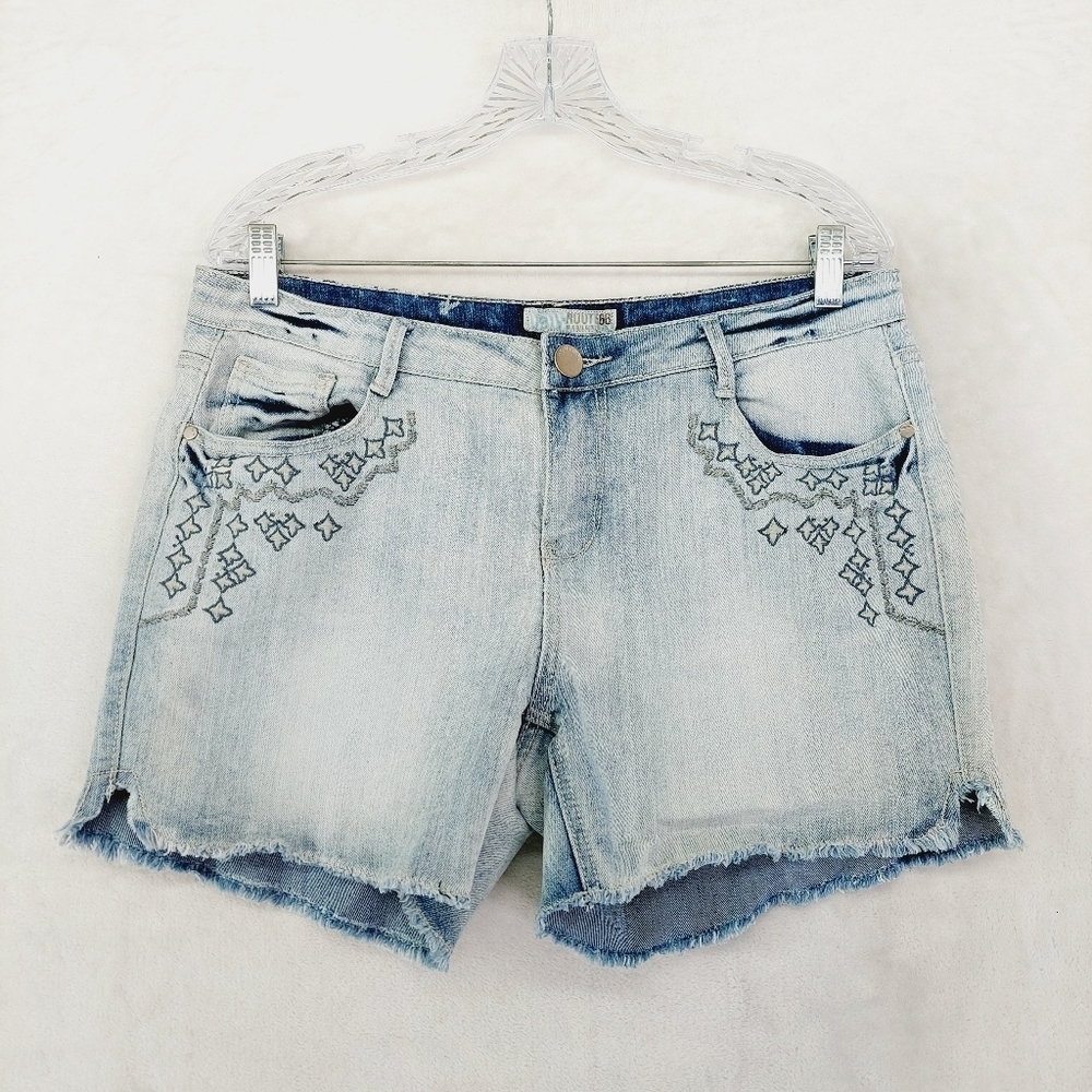 Route 66 Classic Fit Pockets Embroidery Summer Fringe Hem Casual Shorts P200